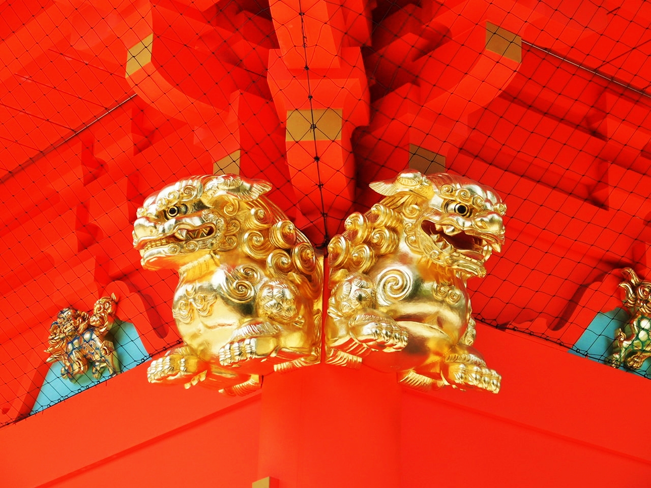 穴八幡宮の光寮門 穴八幡宮の光寮門