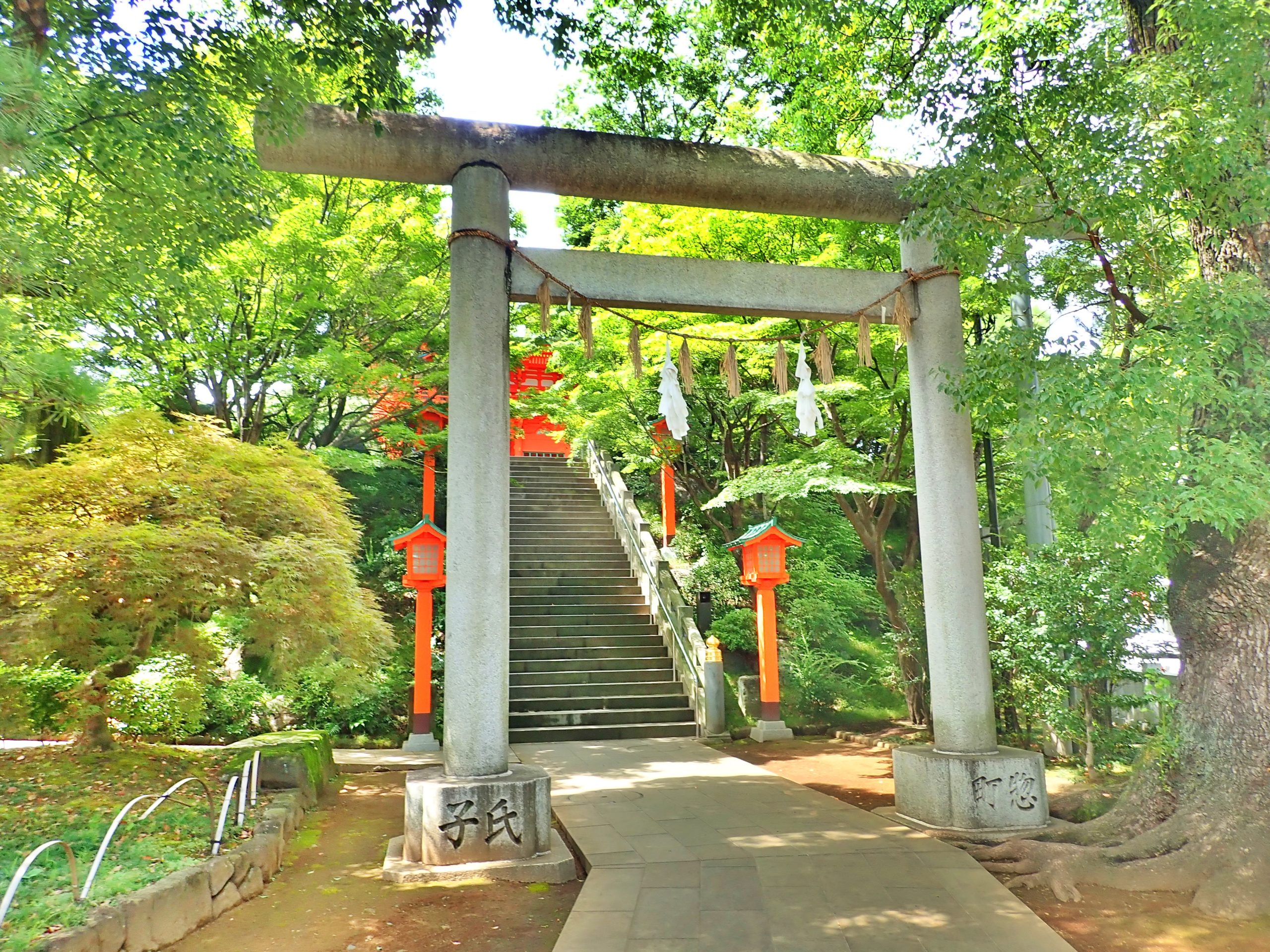 穴八幡宮2つめの鳥居 穴八幡宮2つめの鳥居
