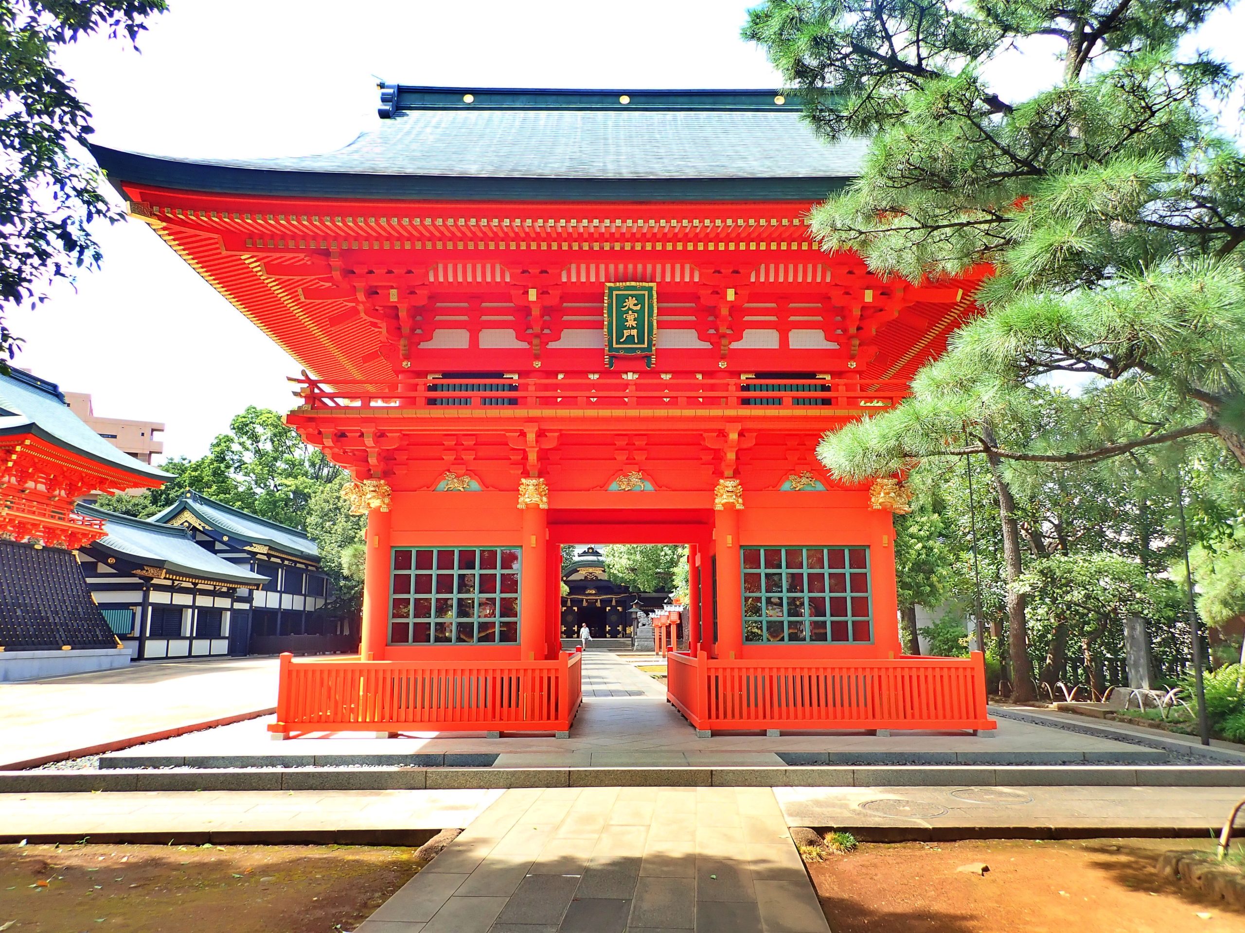 穴八幡宮の光寮門 穴八幡宮の光寮門